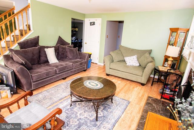 45 RADNOR DR, Newtown Square, PA 19073