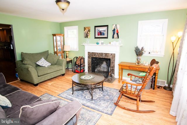 45 RADNOR DR, Newtown Square, PA 19073