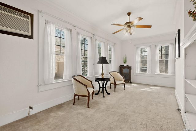 341 W Agarita, San Antonio, TX 78212