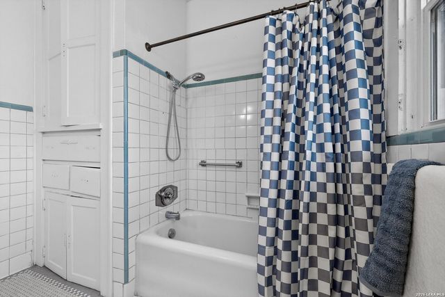 341 W Agarita, San Antonio, TX 78212