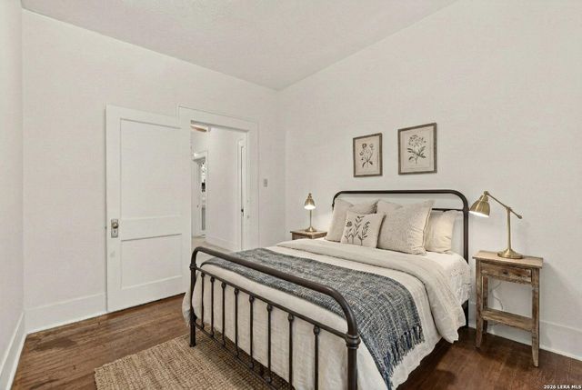 341 W Agarita, San Antonio, TX 78212