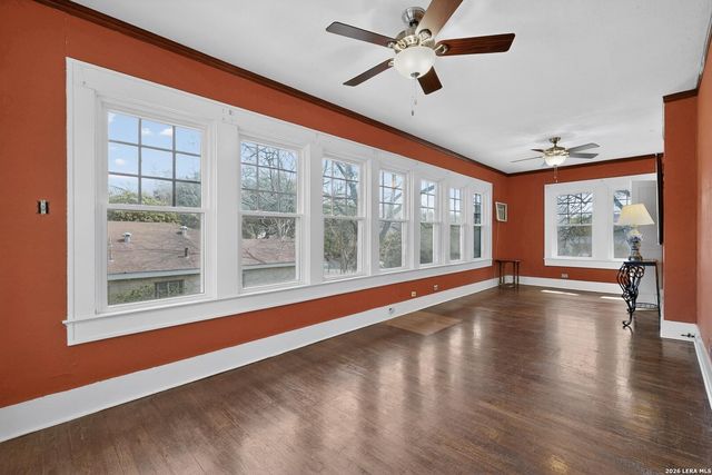 341 W Agarita, San Antonio, TX 78212