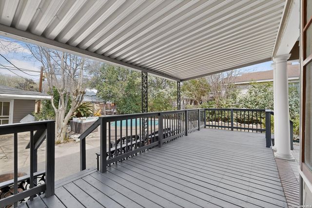 341 W Agarita, San Antonio, TX 78212