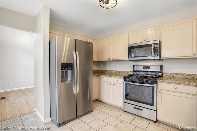 3663 Normandy Court, Rochester, MI 48306