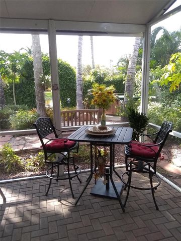 113 NW 73rd Ter, Plantation, FL 33317