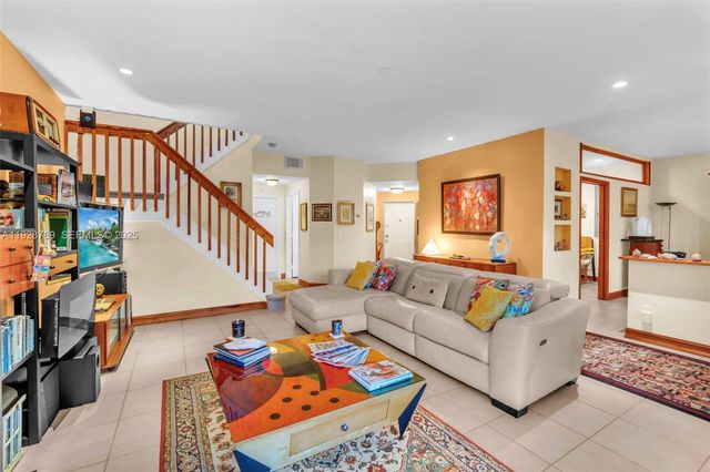 113 NW 73rd Ter, Plantation, FL 33317