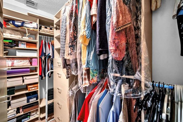 113 NW 73rd Ter, Plantation, FL 33317