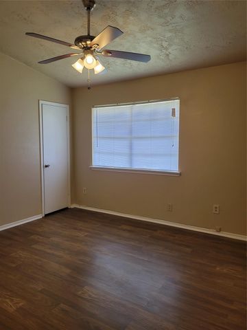 9915 Towne Brook Lane, Sugar Land, TX 77498