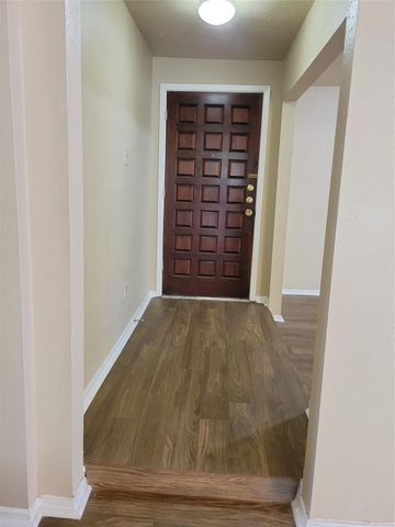 9915 Towne Brook Lane, Sugar Land, TX 77498