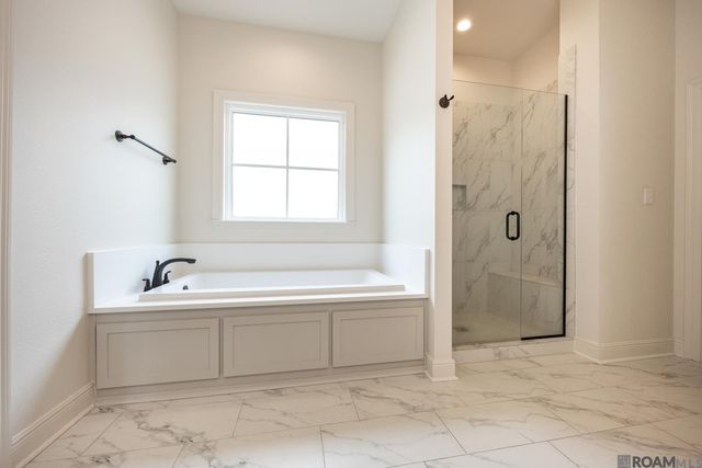 14241 Spalding Way, Baton Rouge, LA 70817