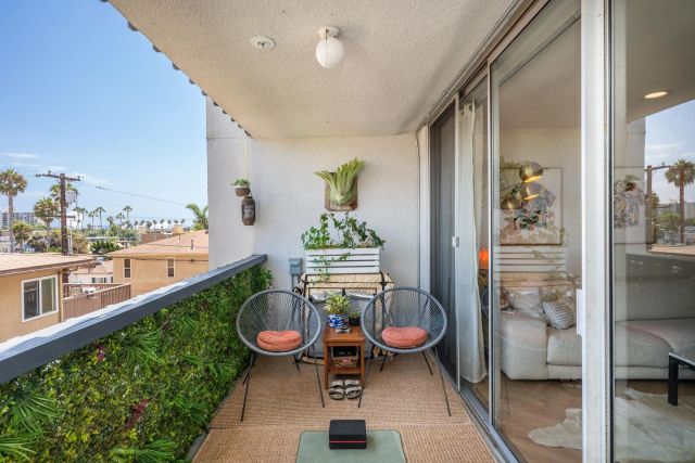 727 Sapphire St 312, San Diego, CA 92109