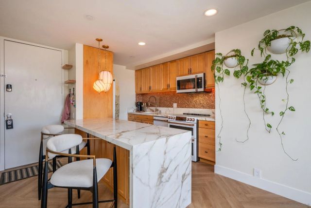727 Sapphire St 312, San Diego, CA 92109