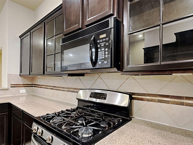 18935 Deer Trace Drive, Crosby, TX 77532