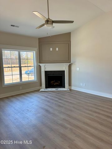 117 Lady O Drive B, Greenville, NC 27834