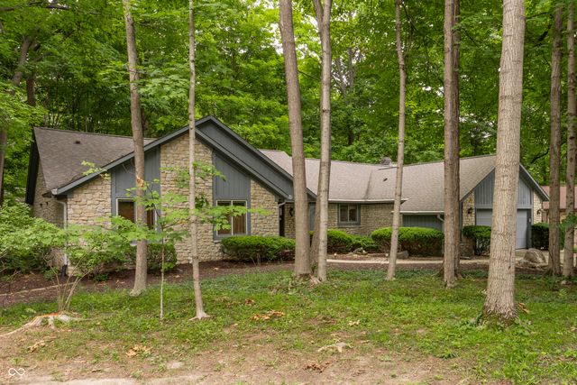 8834 Swiftsail Circle, Indianapolis, IN 46256