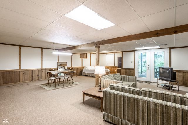 8834 Swiftsail Circle, Indianapolis, IN 46256
