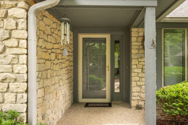 8834 Swiftsail Circle, Indianapolis, IN 46256