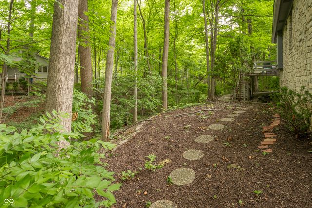 8834 Swiftsail Circle, Indianapolis, IN 46256