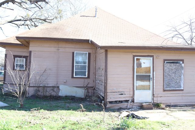 417 N Scullin Avenue, Denison, TX 75020