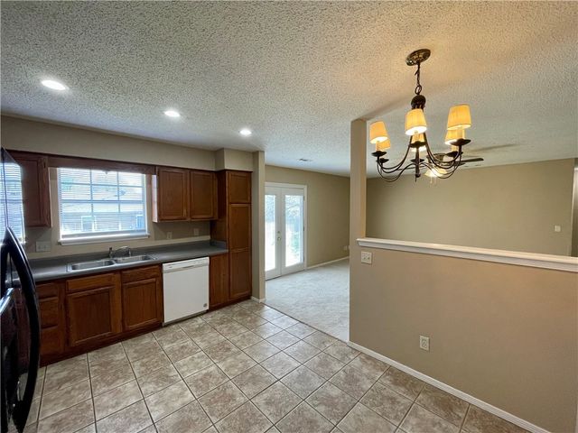 3905 Philcrest Place, Springdale, AR 72762