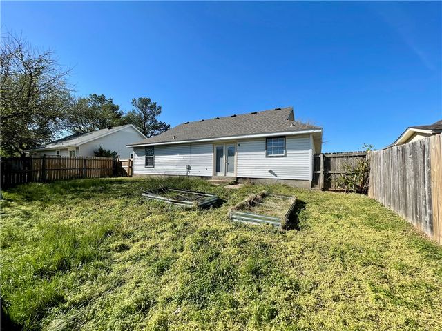 3905 Philcrest Place, Springdale, AR 72762