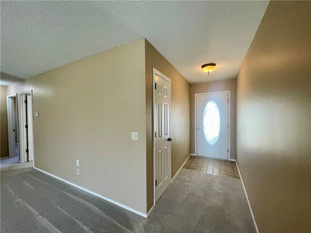 3905 Philcrest Place, Springdale, AR 72762