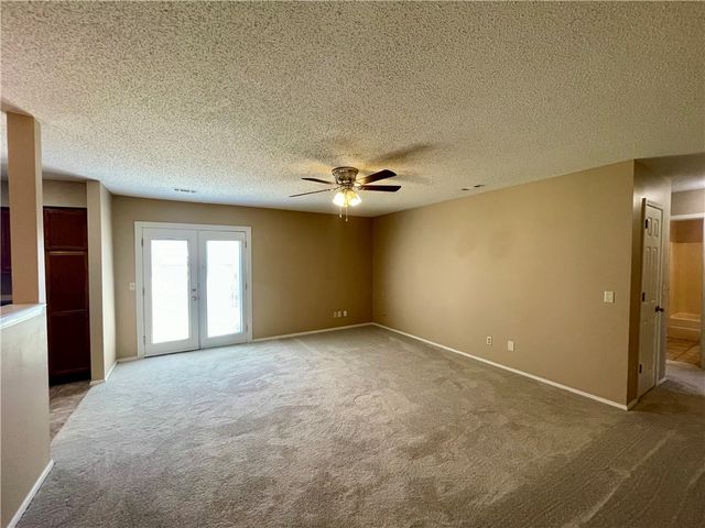 3905 Philcrest Place, Springdale, AR 72762