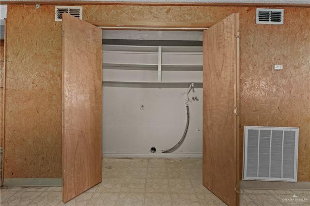 1005 S 3rd S Avenue, Edinburg, TX 78539