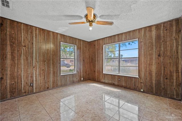 1005 S 3rd S Avenue, Edinburg, TX 78539