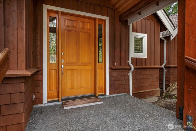 8606 Great Horned Owl Lane, Blaine, WA 98230