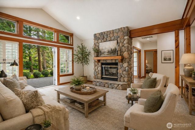 8606 Great Horned Owl Lane, Blaine, WA 98230