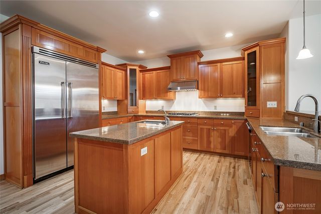 8606 Great Horned Owl Lane, Blaine, WA 98230