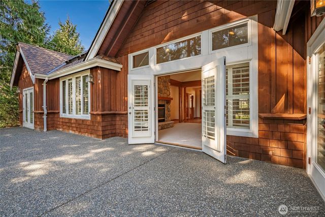 8606 Great Horned Owl Lane, Blaine, WA 98230