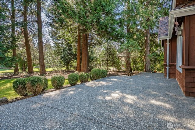 8606 Great Horned Owl Lane, Blaine, WA 98230