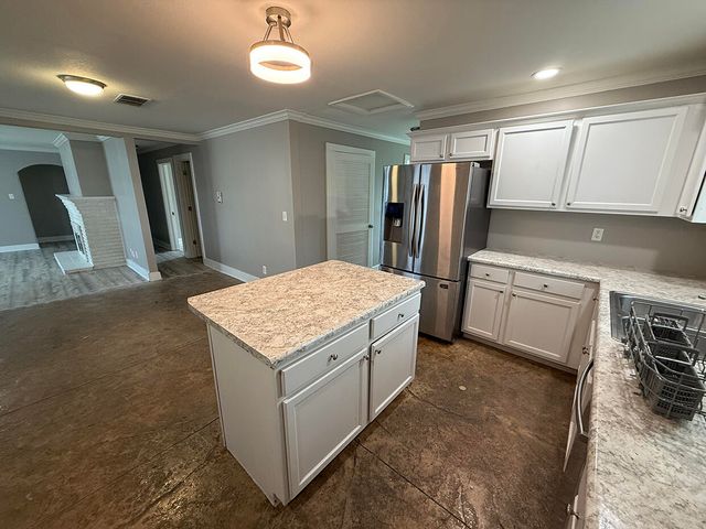 2910 MEXICO GRAVEL RD A, Columbia, MO 65202