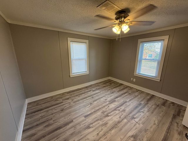 2910 MEXICO GRAVEL RD A, Columbia, MO 65202