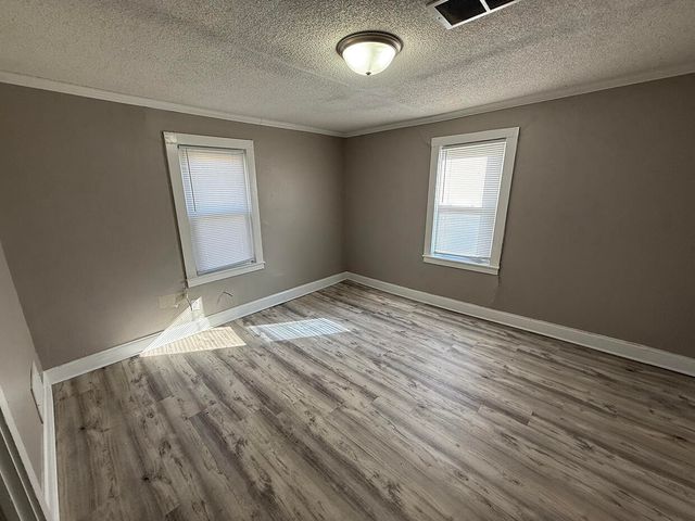 2910 MEXICO GRAVEL RD A, Columbia, MO 65202