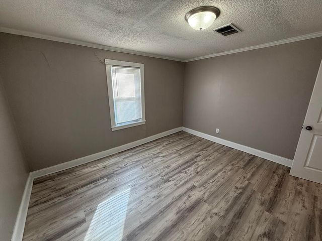 2910 MEXICO GRAVEL RD A, Columbia, MO 65202