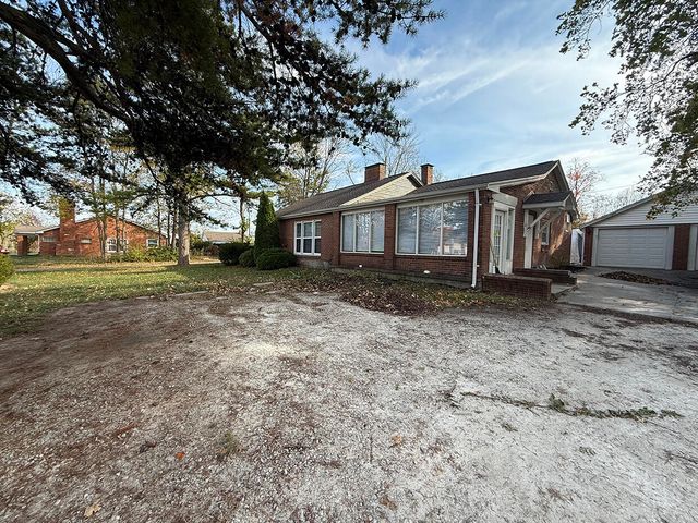 2910 MEXICO GRAVEL RD A, Columbia, MO 65202