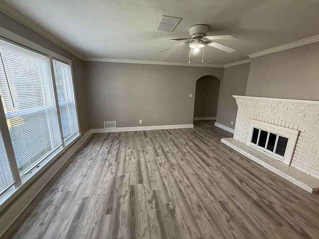 2910 MEXICO GRAVEL RD A, Columbia, MO 65202