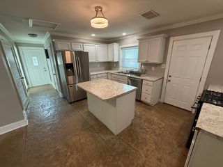 2910 MEXICO GRAVEL RD A, Columbia, MO 65202