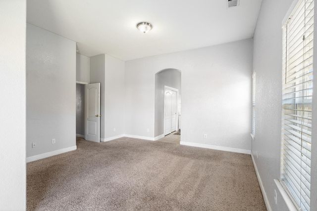 5876 W Acacia Avenue, Fresno, CA 93722