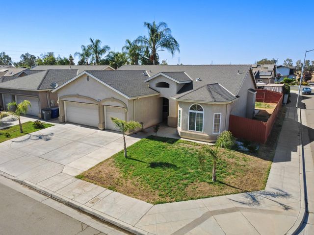 5876 W Acacia Avenue, Fresno, CA 93722