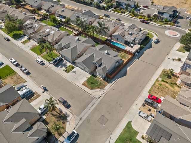 5876 W Acacia Avenue, Fresno, CA 93722