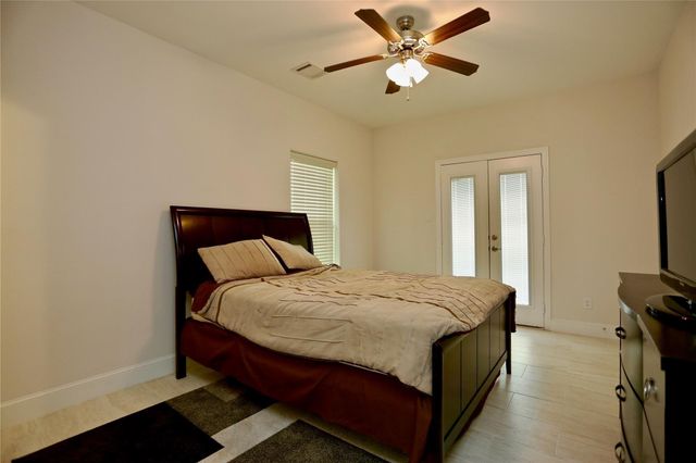 948 W 24th Street, Houston, TX 77008