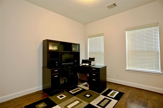 948 W 24th Street, Houston, TX 77008