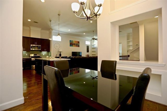948 W 24th Street, Houston, TX 77008