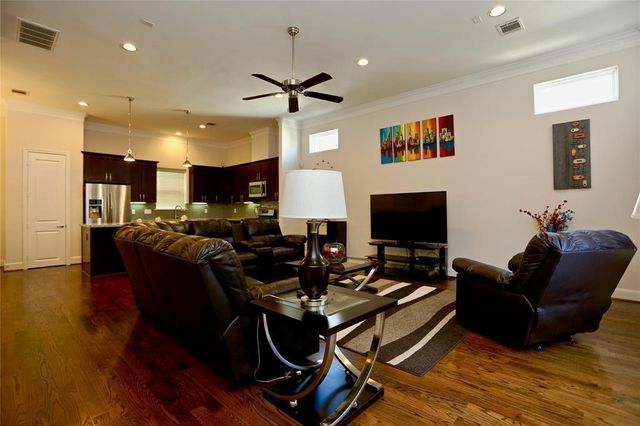 948 W 24th Street, Houston, TX 77008