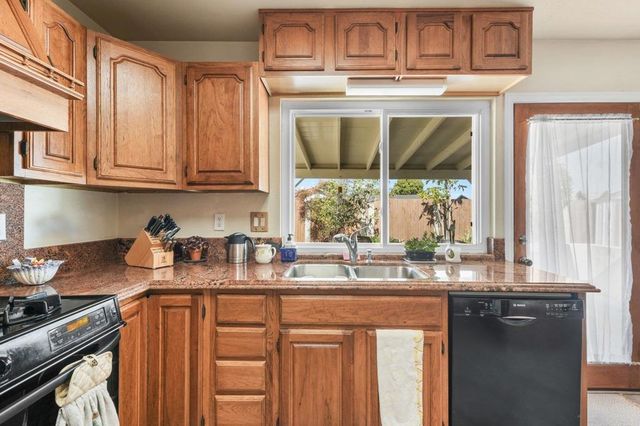 10436 Bedfont Circle, Mira Mesa, CA 92126