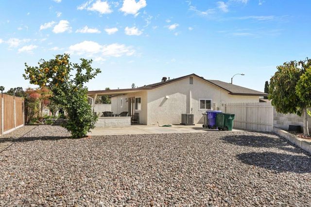 10436 Bedfont Circle, Mira Mesa, CA 92126